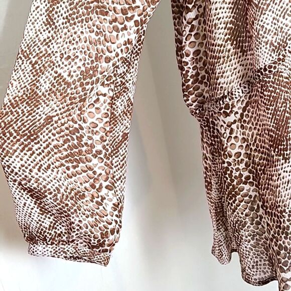 Susan Graver Brown & Beige Print Sheer Blouse, Elastic Tie Waist, Size 2X - Picture 6 of 10